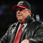 Paul Heyman posiela správu na rozlúčku pred hlavným podujatím WWE Saturday Night