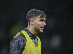 Pep Guardiola vydal skrytú prestupovú správu do Manchestru City uprostred obáv na jednej pozícii Download app from appStore