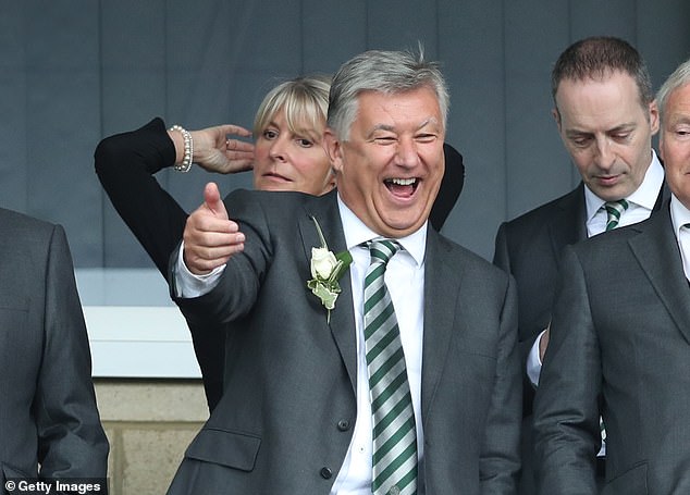 Peter Lawwell urobil z Celticu najväčší klub v Škótsku. Preto Peter Lawwell pomohol premeniť Celtic na najväčší škótsky klub počas svojho pôsobenia vo funkcii výkonného riaditeľa, než sa vrátil ako predseda predstavenstva