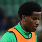 Pierre Ekwah je cieľom Rangers uprostred sporu o zmluvu so Saint-Étienne