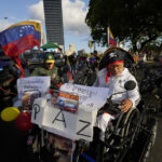 Pirátski motorkári križujú Caracas na protest proti Trumpovi | Energia