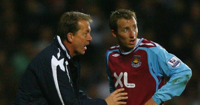 "Po mojom debute vo West Hame ma odviezli domov s Alan Curbishley hovorí v In The Mixer