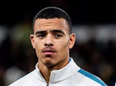 Pocity Garyho Linekera a Alana Shearera sú jasné voči Masonovi Greenwoodovi po „náročnom“ telefonáte z Man Utd BRUSEL, BELGICKO - 9. DECEMBRA: Mason Greenwood z Olympique de Marseille sleduje pred fázou MD6 zápasu Ligy majstrov UEFA 2025/26 medzi R. Union Saint-Gilloise a Olympique de Marseille na štadióne RSC Anderlecht 9. decembra 2025 v Bruseli v Belgicku. (Foto Gabriel Calvino Alonso/BSR Agency/Getty Images)