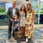 Pocty ikone NASCAR Gregovi Biffleovi a jeho rodine zaplavili po tom, čo boli zabití pri ničivej havárii súkromného lietadla.