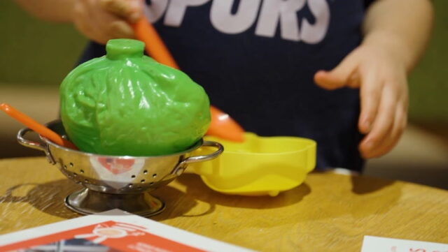 Podnecuje esá Cristiana Romera a Ledleyho Kinga v úžase zo Palmerova rodina