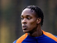 Podpis Chelsea prerušil mlčanie o klubovom zákaze po kontroverzných komentároch Emanuel Emegha oslavuje v Štrasburgu