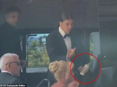 Potešujúca fotka zo svadby Sama Kerra ukazuje najväčšiu prioritu hviezdy Matildas, keď sa zauzlila s Kristie Mewis Sam Kerr je zobrazená, ako drží detskú fľašu pre svojho synčeka Jaggera, keď sa pripravuje na silvestrovský odchod na svadobný obrad.