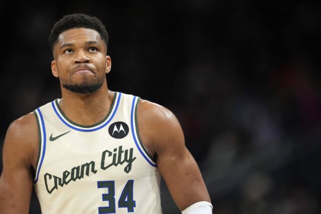 Požiadal Giannis Antetokounmpo o obchod od spoločnosti Bucks? Insider NBA logo pochodového šialenstva