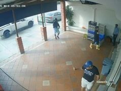 Pozrite si strašný moment, keď bývalého medzinárodného futbalistu, 33, zastrelili dvaja ozbrojenci po tom, čo prosil o milosť Toto je šokujúci moment, keď bol v Ekvádore zostrelený bývalý futbalista Mario Pineida