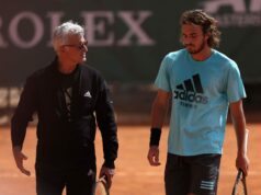 Právnik Stefanosa Tsitsipasa tvrdí, že otec Apostolos bol zodpovedný za spor o 2 000 eur v Grécku na dopravnom priestupku: Správy Právnik Stefanosa Tsitsipasa tvrdí, že otec Apostolos bol zodpovedný za spor o 2 000 eur v Grécku na dopravnom priestupku: Správy