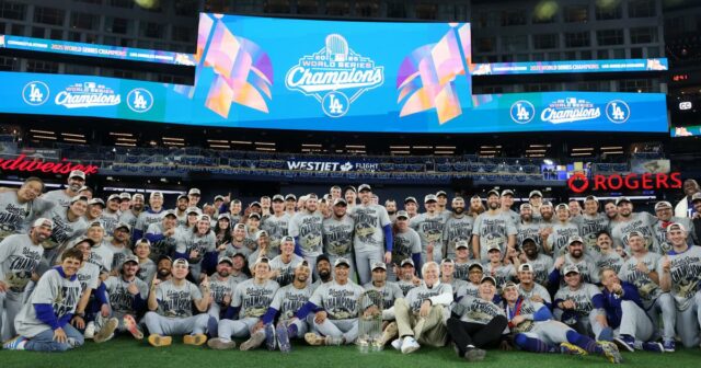 Prečo Dodgers najviac míňajú a vyhrávajú v športe Prečo Dodgers najviac míňajú a vyhrávajú v športe