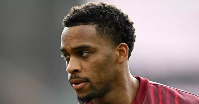 Prečo Jurrien Timber nie je v zostave Arsenal vs Club Jurrien Timber nie je zapojený do súboja Arsenalu v stredu večer v Club Brugge