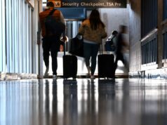 Prečo Trump požaduje od cestovateľov sociálne médiá; ako to bude fungovať? | Politické správy Prečo Trump požaduje od cestovateľov sociálne médiá; ako to bude fungovať? | Politické správy