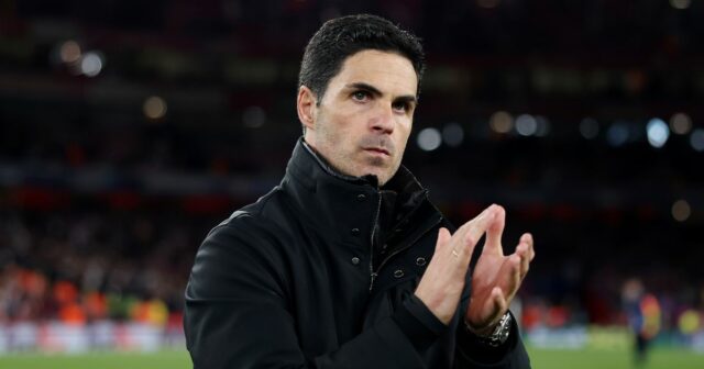 Mikel Arteta tlieska fanúšikom Arsenalu