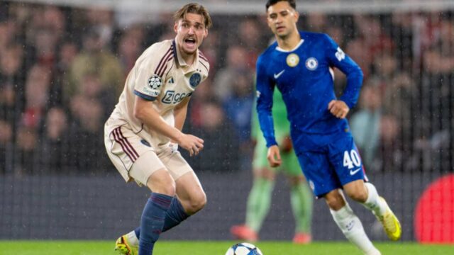 Prečo sa Facundo Buonanotte vzďaľuje od plánov Chelsea Prečo sa Facundo Buonanotte vzďaľuje od plánov Chelsea