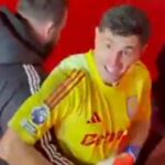 Emiliano Martinez sa po ťažkej porážke Aston Villy prediera tunelom