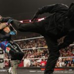 "Prekvapuje ľudí" - 3-násobný majster sveta v ťažkej váhe sa podľa analytika vracia do WWE po 8 rokoch ako maskovaný útočník