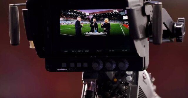 Očakáva sa, že Premier League sa zapojí do diskusií s EFL o odstránení výpadku v sobotu o 15:00