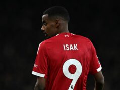 „Premiér mizérie“ – Alexander Isak je roztrhaný, pretože postoj Liverpoolu sa musí zmeniť Alexander Isak v akcii za Liverpool.