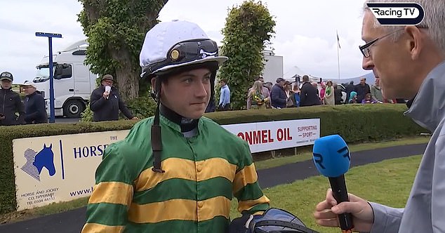 Pretekanie v šoku, keď džokej Paul Kavanagh zomrel vo veku Pretekanie v šoku, keď džokej Paul Kavanagh zomrel vo veku iba 20 rokov po hororovej autonehode na Štedrý večer