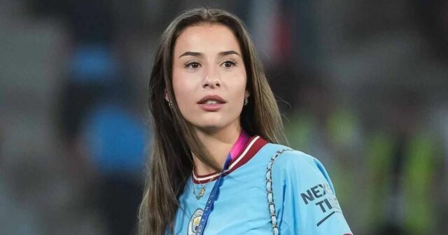 Priateľka Erlinga Haalanda mala 11-slovnú reakciu, keď vysielal zápas Man Priateľka Erlinga Haalanda mala 11-slovnú reakciu, keď vysielal zápas Man Utd v TV | Futbal | Šport