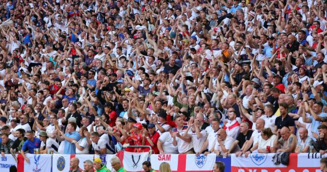 Táto fotografia zobrazuje trofej majstrovstiev sveta vo futbale 2026 pred žrebovaním majstrovstiev sveta vo futbale 2026 a európskeho žrebu play-off a turnaja play-off v FIFA's Home of Football v Zürichu 20. novembra 2025. (Foto: Fabrice COFFRINI / AFP) (Foto: FABRICE Images Getty COFFRINI)