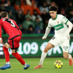 Príjemca pôžičky z Barcelony navštevuje Ciutat Esportiva, keď začína s rehabilitáciou po operácii