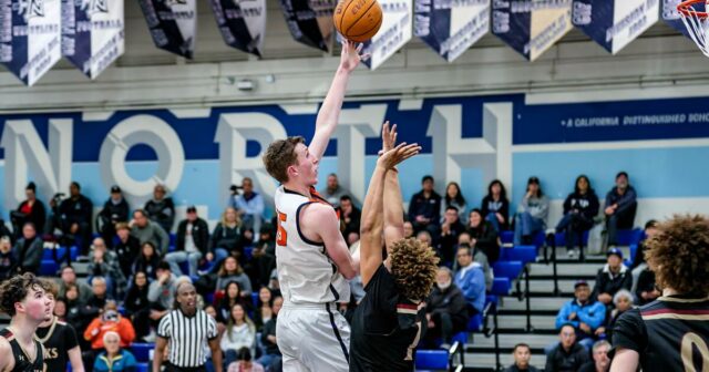 Prípravné basketbalové zhrnutie: Rolling Hills Preps porazil Arcadiu Prípravné basketbalové zhrnutie: Rolling Hills Preps porazil Arcadiu