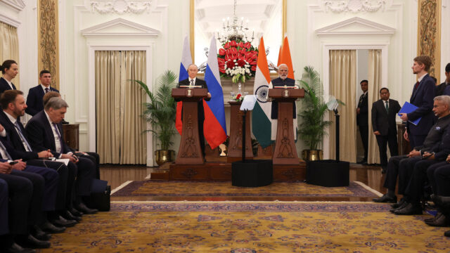 Putin a Modi diskutujú o obchode a mieri na summite v Indii | Newsfeed

