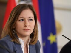 Rakúski poslanci schválili zákaz nosenia šatiek pre deti do 14 rokov v školách | Náboženské správy Rakúski poslanci schválili zákaz nosenia šatiek pre deti do 14 rokov v školách | Náboženské správy