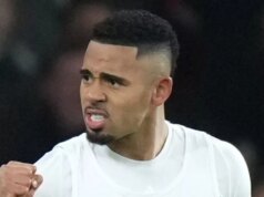 Reakcia Gabriela Jesusa na Viktora Gyokeresa hovorí za všetko po tom, čo Jamie Carragher odpálil hviezdu Arsenalu Gabriel Jesus objal Viktora Gyokeresa po tom, čo Arsenal porazil Aston Villu