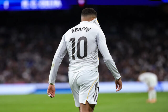 🚨 Real Madrid vs Man City: Mbappé na lavičke, je Download app from appStore