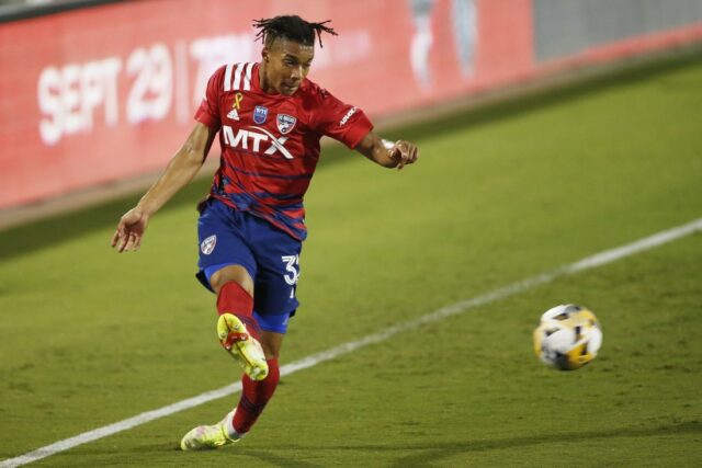 Red Bulls získal bývalého FC Dallas D Justina Che MLS: Zemetrasenia v San Jose v FC Dallas