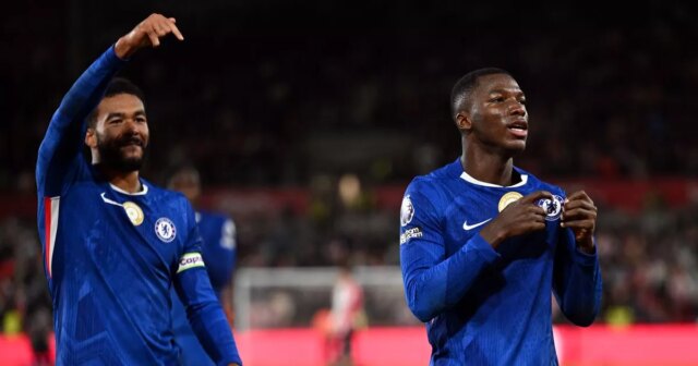 Moises Caicedo a Reece James 