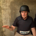 Reportér al-Džazíry sa ukrýva uprostred ostreľovania na thajsko-kambodžskej hranici | Správy