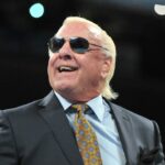 Ric Flair reaguje po tom, čo vdova Hulka Hogana popiera všetko, čo povedal