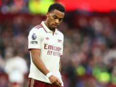 Rice, Timber, Trossard, Saliba – správy o zranení Arsenalu a dátumy návratu pred súbojom Wolves Jurrien Timber zachytil úder proti Aston Ville, ktorý ho mohol udržať mimo súboja Arsenalu proti Wolves