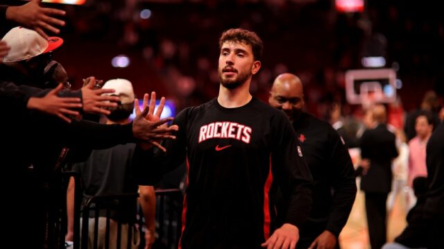 Rockets dúfa, že návrat Alperena Senguna podnieti úspech vs. Clippers NBA: Sacramento Kings v Houstone Rockets