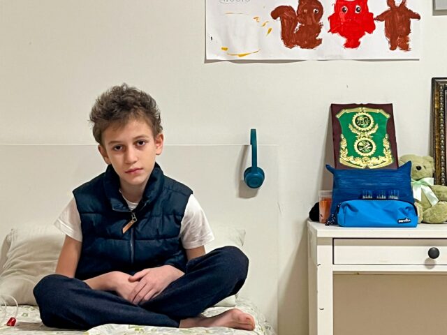 Rodina z Gazy rozdelená evakuáciou zo zdravotníckych zariadení dúfa, že Rodina z Gazy rozdelená evakuáciou zo zdravotníckych zariadení dúfa, že by ich mohla spojiť transplantácia | Správy z Gazy