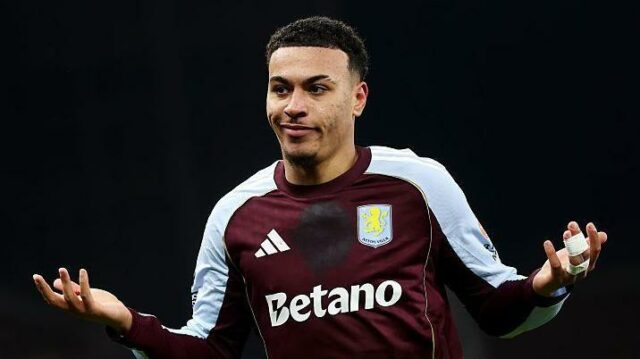 Rogers ukazuje dôležitosť, keď Villa zostáva v boji o titul Rogers ukazuje dôležitosť, keď Villa zostáva v boji o titul