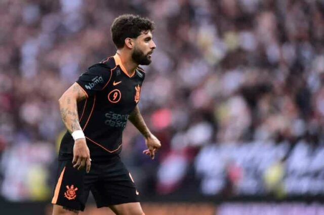 Rómov odradila žiadosť Korinťanov o Jurija Alberta Download app from appStore