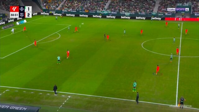 Roony strelil prvý gól Barcelony na 3:1 proti Betisu
