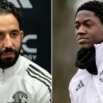 MANCHESTER, ANGLICKO – 15. DECEMBRA: Sklíčený Kobbie Mainoo z Manchestru United na plný úväzok počas zápasu Premier League medzi Manchestrom United a Bournemouthom na Old Trafford 15. decembra 2025 v anglickom Manchestri. (Foto: Robbie Jay Barratt - AMA/Getty Images)