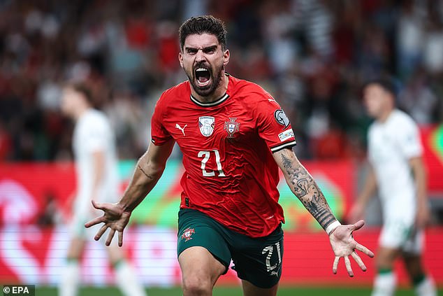 Ruben Neves sa javí ako prekvapivá možnosť pre Man United: Ruben Neves sa objavil ako možnosť pre Manchester United, pretože má záujem opustiť Saudskú Arábiu a vrátiť sa do Premier League.