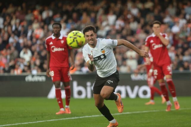 STĹPEC: Existuje v púšti oáza pre chorú Valenciu? Valencia a Sevilla bojovali o horkosladkú bodku.