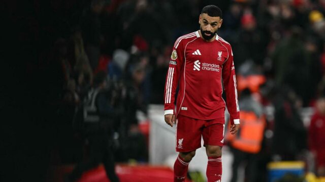 Salahova lavička ukazuje, že každý hráč si musí zaslúžiť svoje miesto v Liverpoole: Van Dijk
