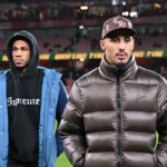 William Saliba a Gabriel pred zápasom Premier League medzi Arsenalom a Brentfordom na Emirates Stadium.