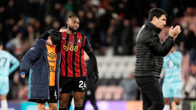 Šéf Bournemouthu hovorí o budúcnosti Antoina Semenya po remíze Burnley

