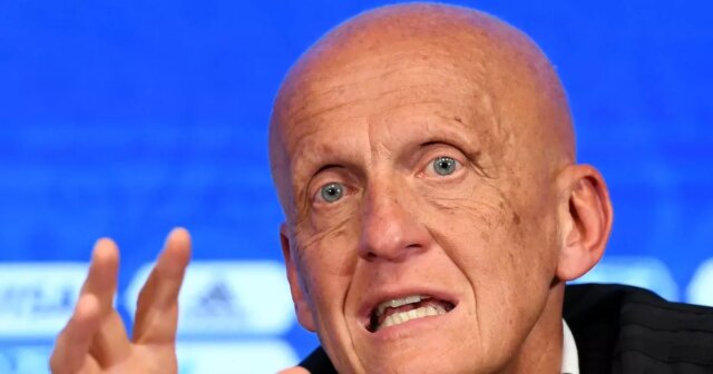 Šéf rozhodcov Pierluigi Collina odhaľuje zásadnú zmenu VAR pre MS Collina je teraz predsedom komisie rozhodcov FIFA