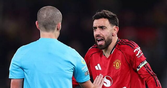 Šéfovia Man Utd po kontroverzných rozhodnutiach požadujú stretnutie PGMOL a Manchester United chce stretnutie s Howardom Webbom.